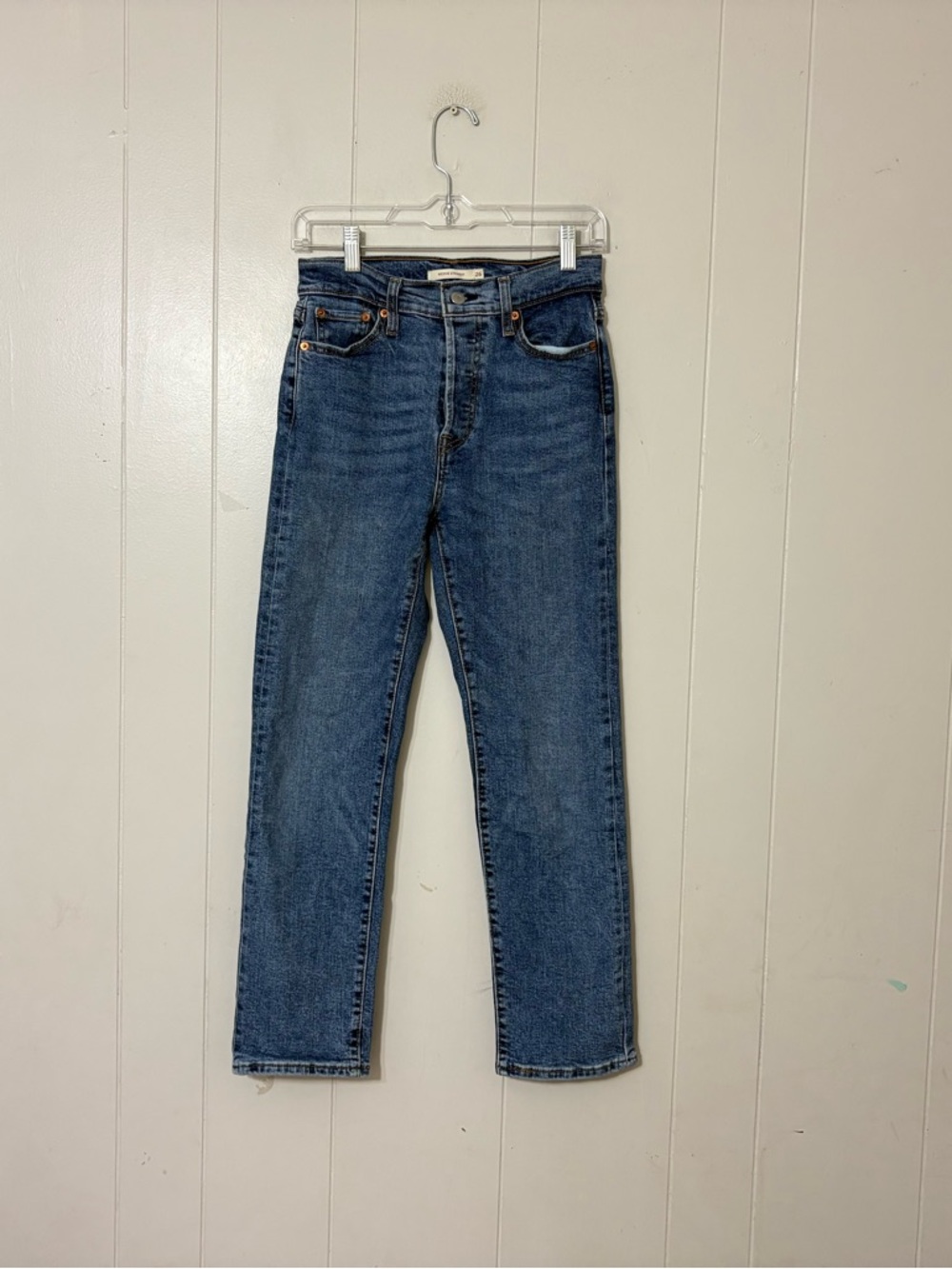 Levi’s Wedgie Straight Jeans 26 Blue High Rise Vintage Fit Straight Leg Denim